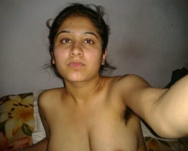 Punjabi Indian Village Girl Natural Boobs Show