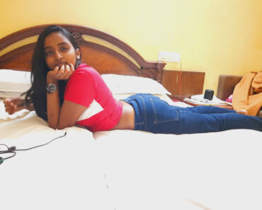 Young Beautiful Sexy Tamil College Girl Filmed Naked