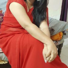 Mature Married Indian Homemaker In Red Sari Nude Show