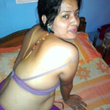 Real Life Indian Desi Cute Bhabhi Nude With Husband MMS