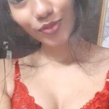 Beautiful Young 18 Year Old Indian College Girl In Town