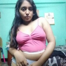 Big Boobs Indian Girl Nude Filmed Inside Bedroom