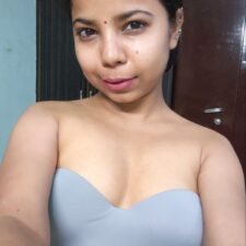 Indian College Babe Exposed Real Desi Big Boobs