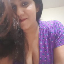 Big Boobs Hot Indian MILF Pooja Bhabhi