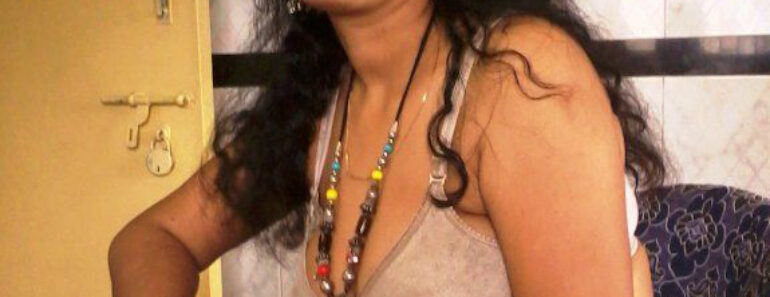 Mature Indian MILF Bhabhi Hot Hardcore Sex