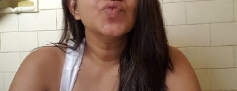 Gorgeous Horny Indian Pooja Aunty Asshole And Big Boobs