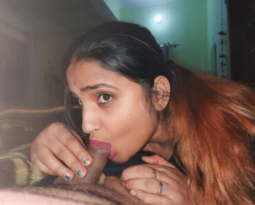 Desi Aunty Passion Unfolds in a Private Moment