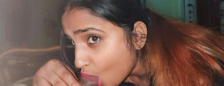 Desi Aunty Passion Unfolds in a Private Moment