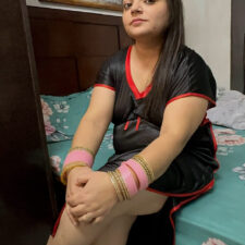 Big Boobs Mature Indian Wife Giving Deep Oral Blowjob