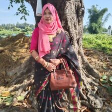 Hijabi Bengali Exposing Her Big Boobs