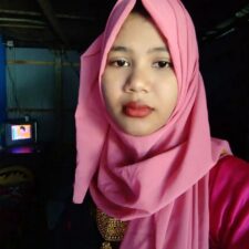 Hijabi Bengali Exposing Her Big Boobs