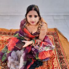 Real Indian Bhabhi in Viral Scandal Buzz