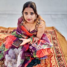 Real Indian Bhabhi in Viral Scandal Buzz