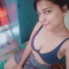 Hindi Love Desi College Girl Stripping Teasing Porno