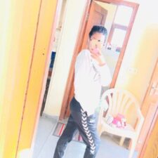 Sexy Slim Indian Girl Taking Her Nude Selfies