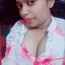 Cute Punjabi 18 Year Old Teen With Big Boobs Photos