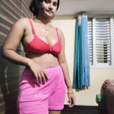 Natural Tits Tamil Aunty In Pink Lingerie Striptease
