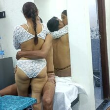 Beautiful Indian Kamini Bhabhi Valentine Day Sex