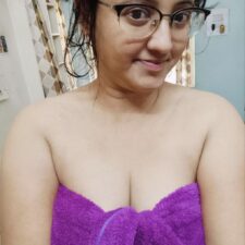 Big Boobs Desi Bhabhi In Bedroom Ready For Sex