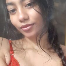 Natural Tits 18 Year Old Bengali College Girl Exposing