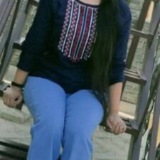 Desi Bhabhi Homemade Showing Juicy Big Boobs