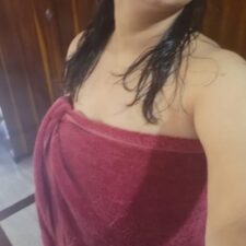 Thick Indian Chubby MILF Twerking Desi Big Ass