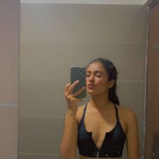 Skinny Indian College Girl Taking Her Nude Seflie