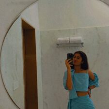 Skinny Indian College Girl Taking Her Nude Seflie