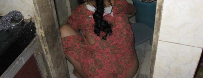 sex with indian maid washing pussy